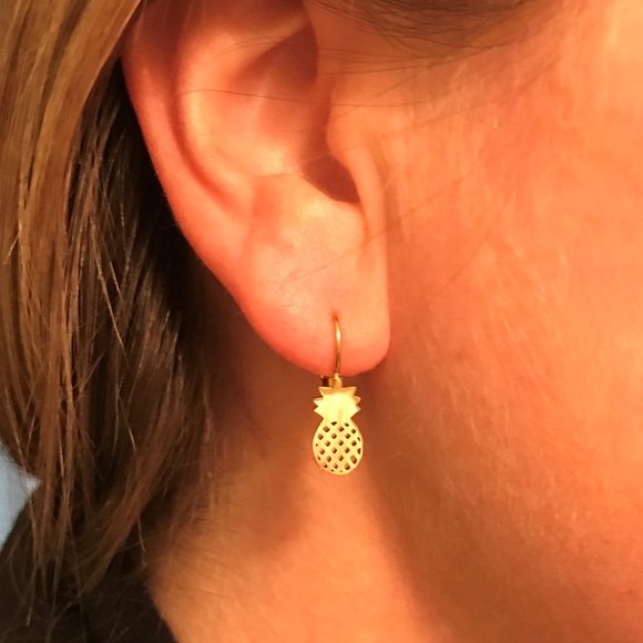 ellewrobs Jewelry - Gold Pineapple Drop Earrings